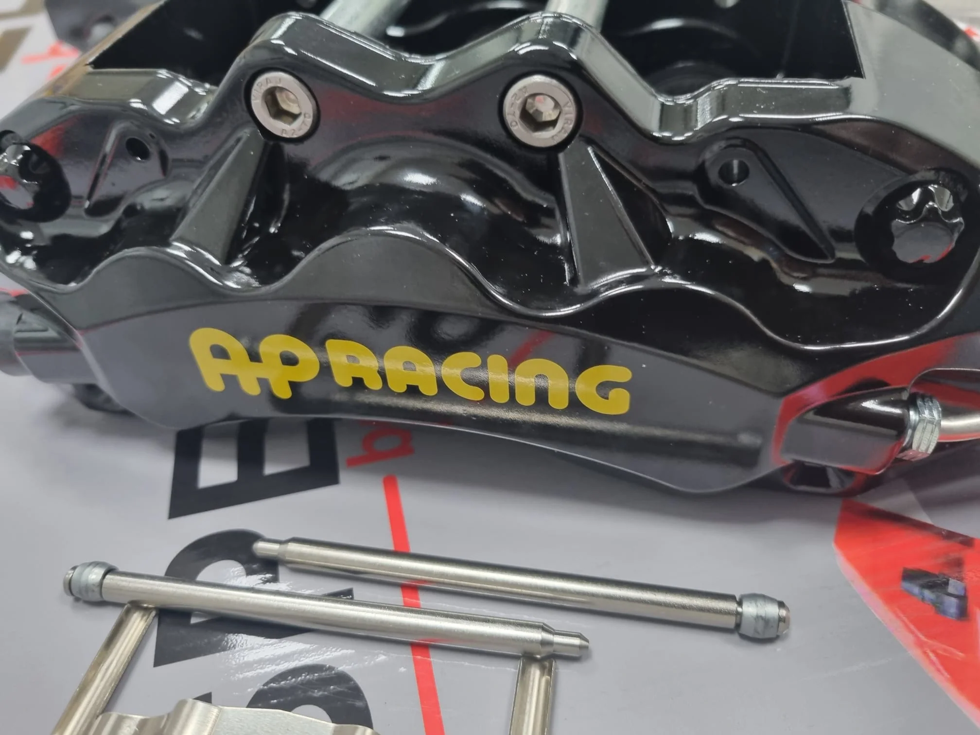 Subaru Impreza 6 Pot 330mm Kit - Image 4