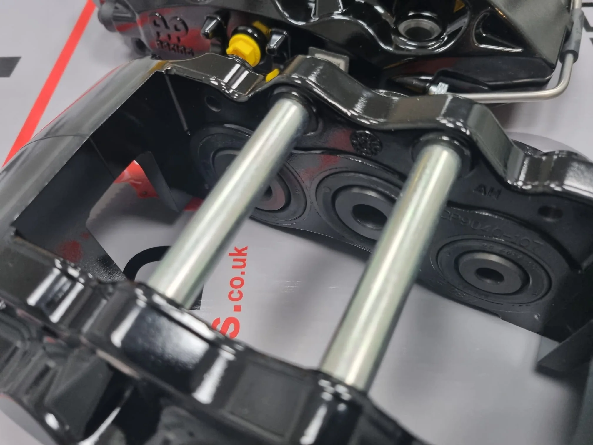 Subaru BRZ Front 330mm 6 Pot Kit - Image 2